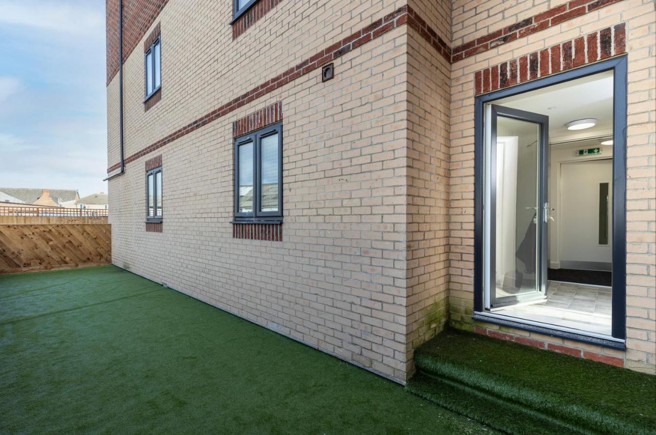 Avery House 1 - One Bedroom With Outdoor Terrace Darlington  Extérieur photo